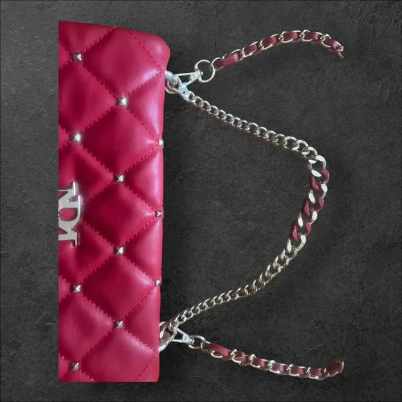 Badgley Mischka Red Quilted Crossbody Bag - Picture 12 of 16